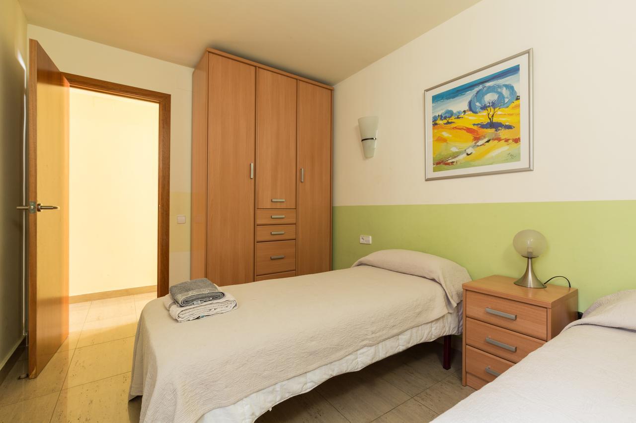 Aparteasy - Family Apartment Sant Antoni Barcelona Habitación foto