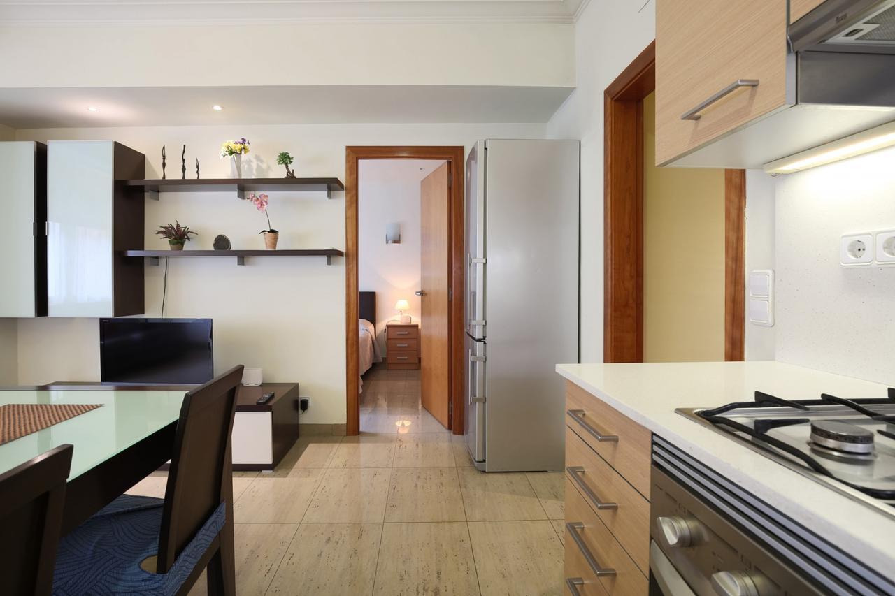 Aparteasy - Family Apartment Sant Antoni Barcelona Exterior foto